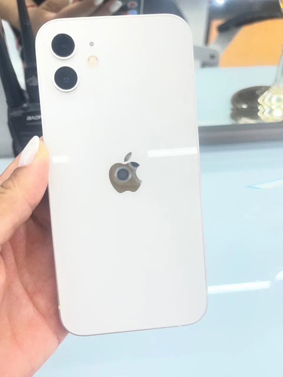iPhone 12 128g branco 1.500$ avista *10 - Celulares e Smartphones
