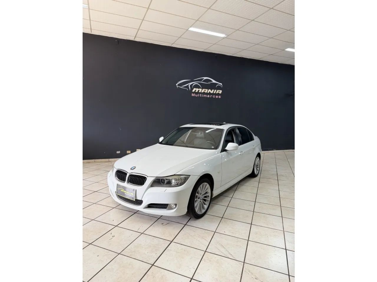 BMW 320I 320i 2011