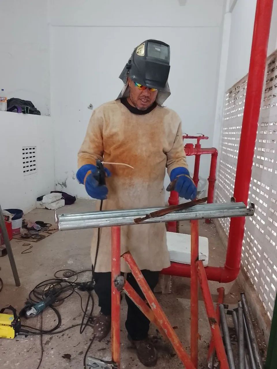Serralheiria Da Fabricação a reparação  - Foto 4