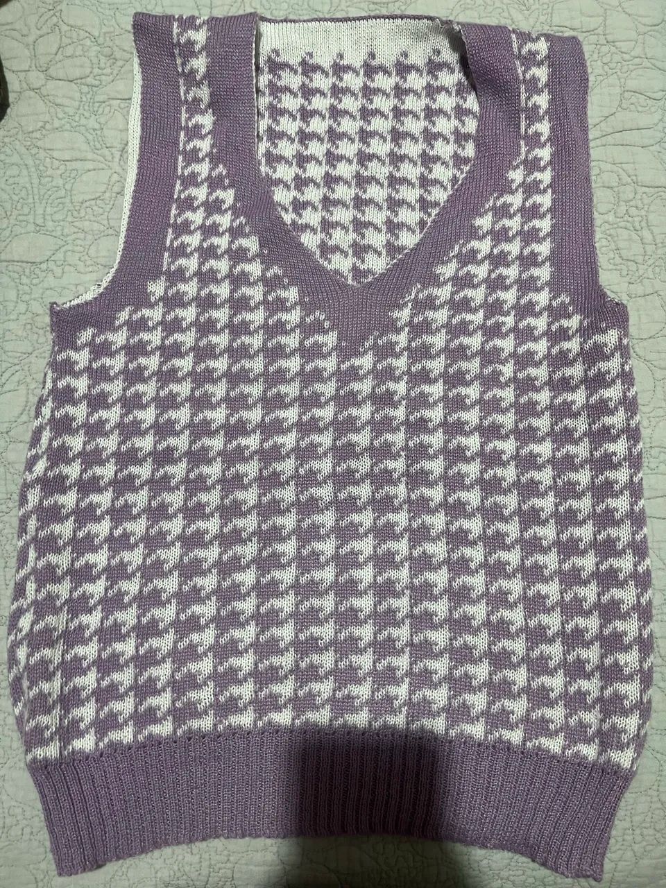 colete tricot roxo 