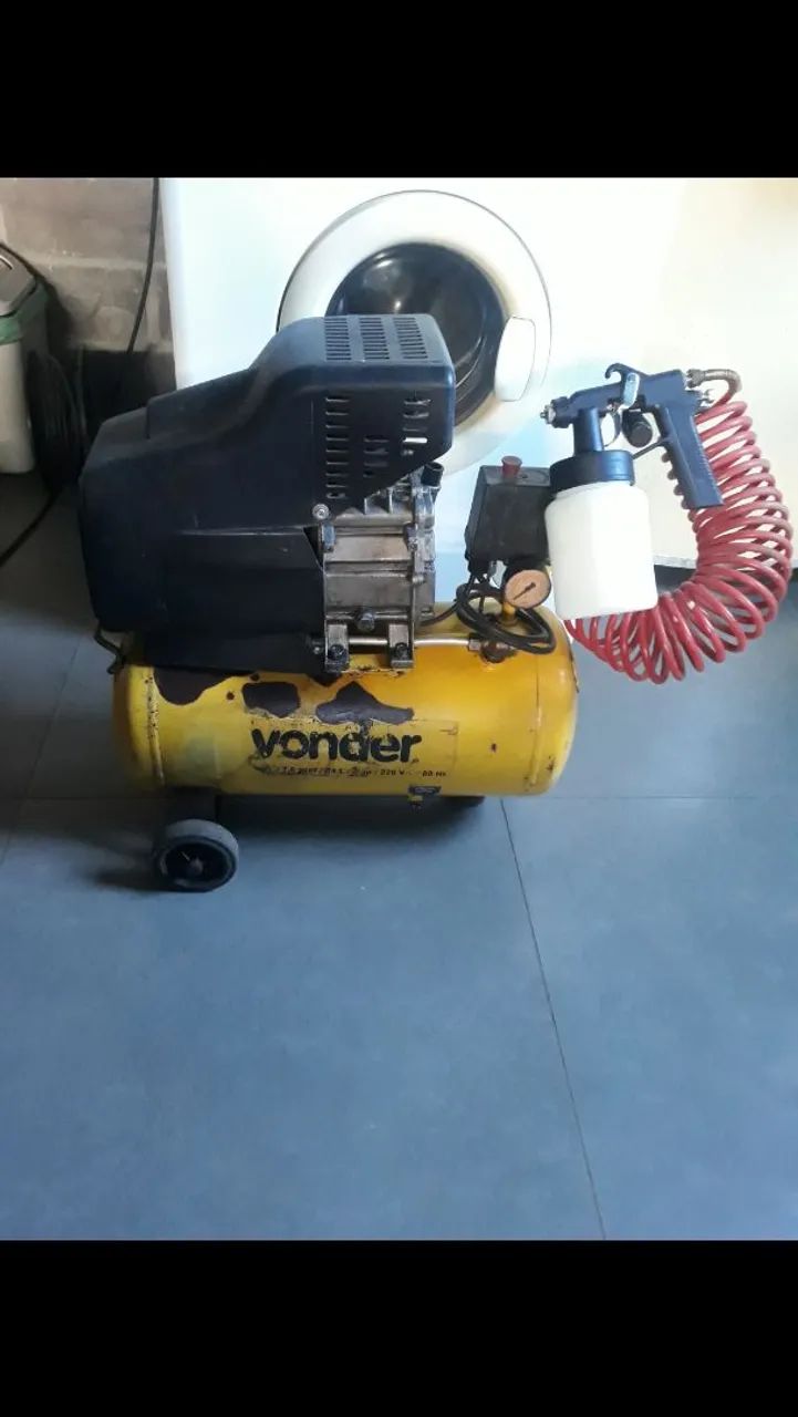 Compressor de ar da marca Vonder 24 litros  - Foto 2