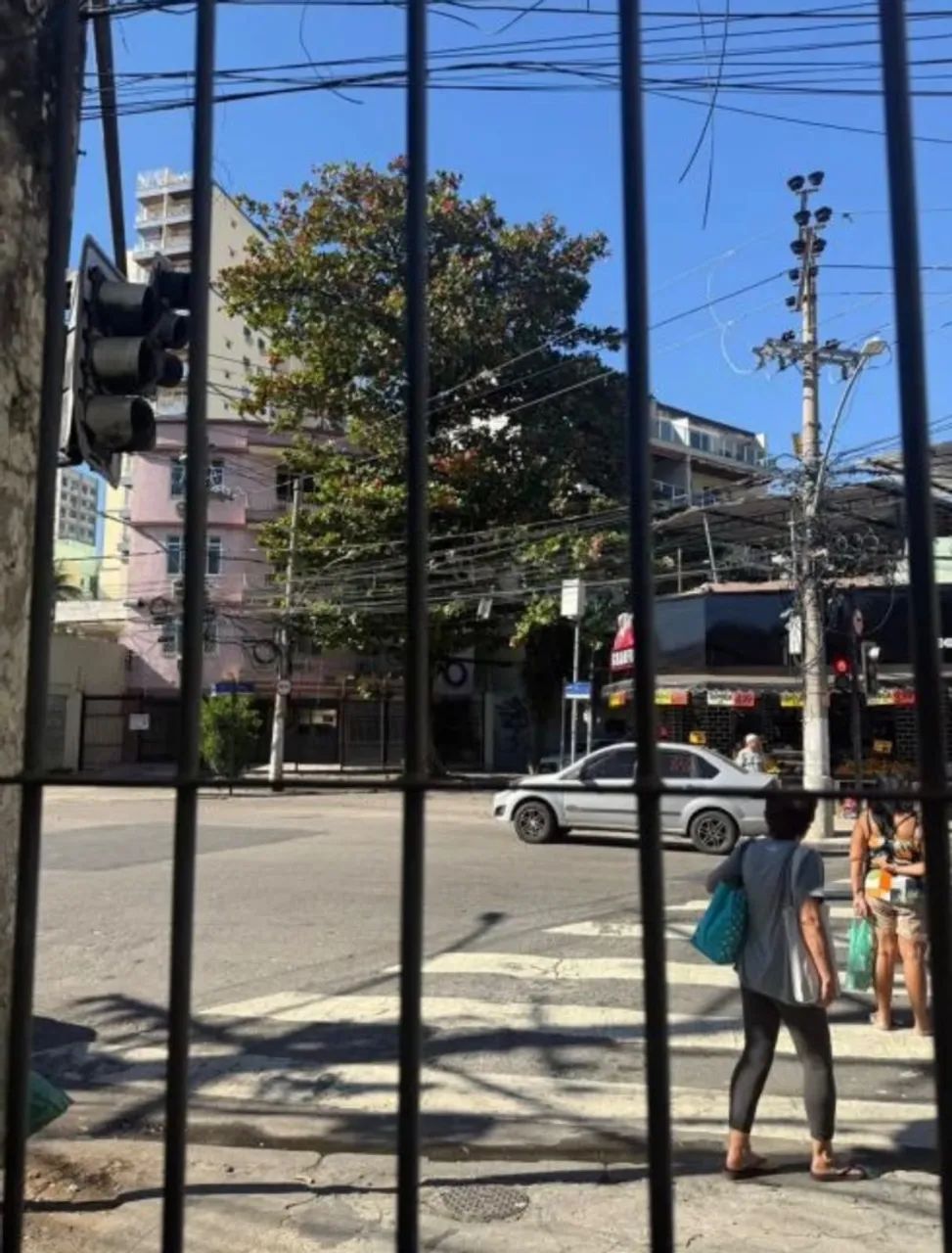Terreno com 17 kitnets e ponto comercial - Foto 3