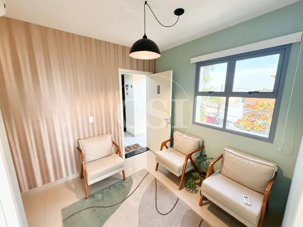 Sala comercial 52m², planejada, 2 vagas. Jardim Chapadão, ótima localização.