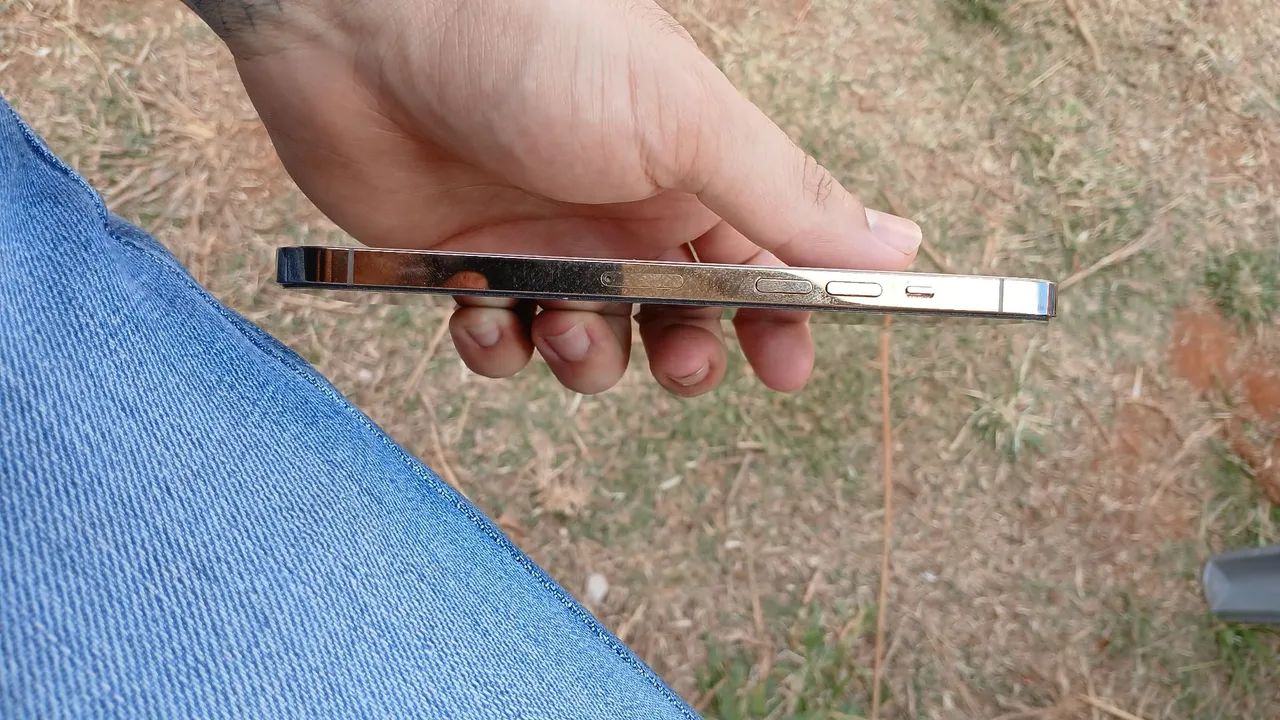 iPhone 12 Pro Max - Foto 3