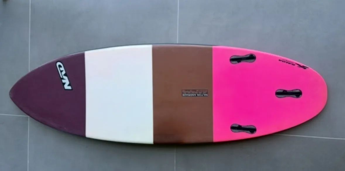 Prancha de surf 5.8 pouquíssimo uso - Foto 2
