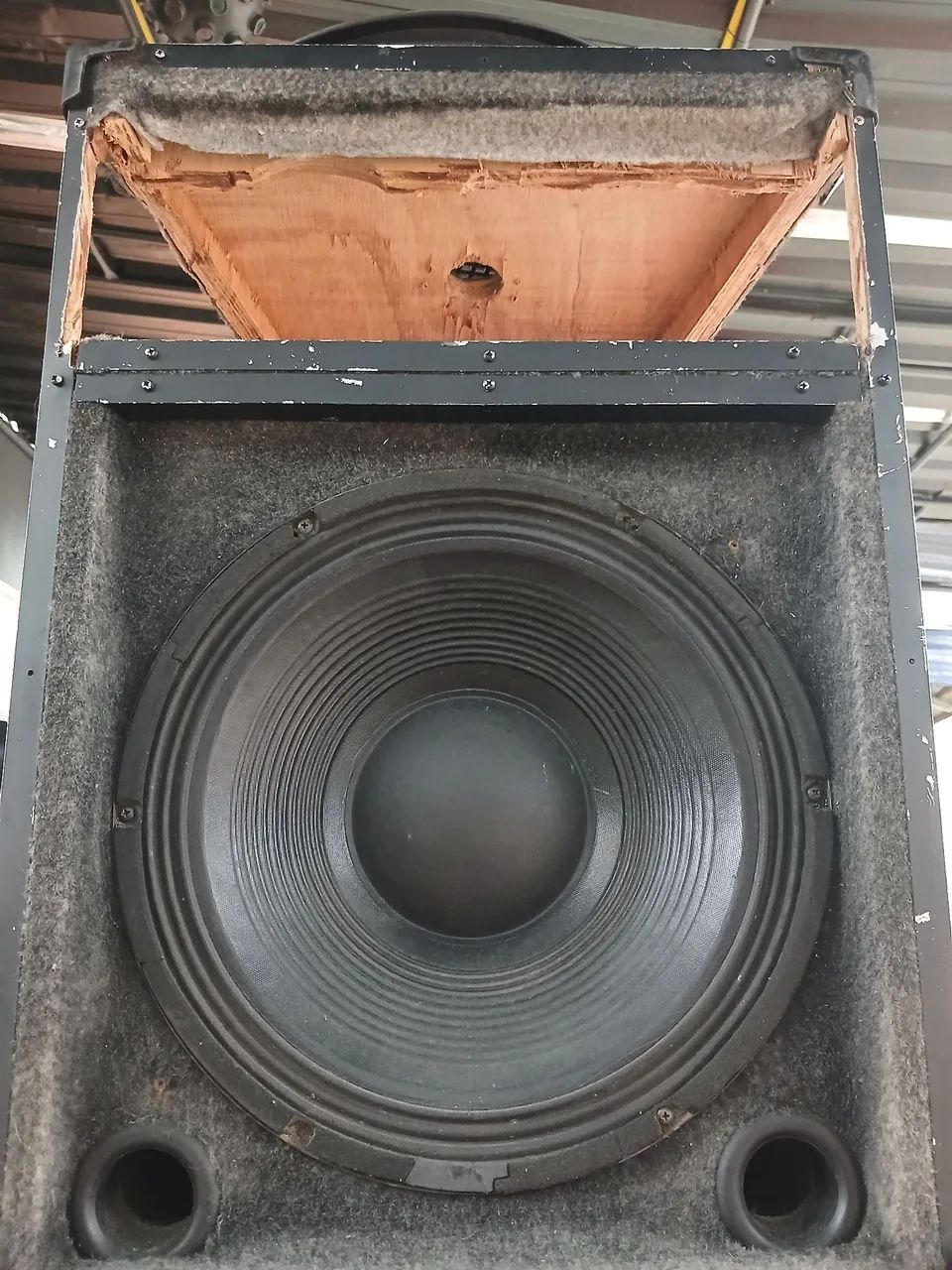 Vendo auto falante de 15 polegadas magnun extreme sound 500watts rms,  