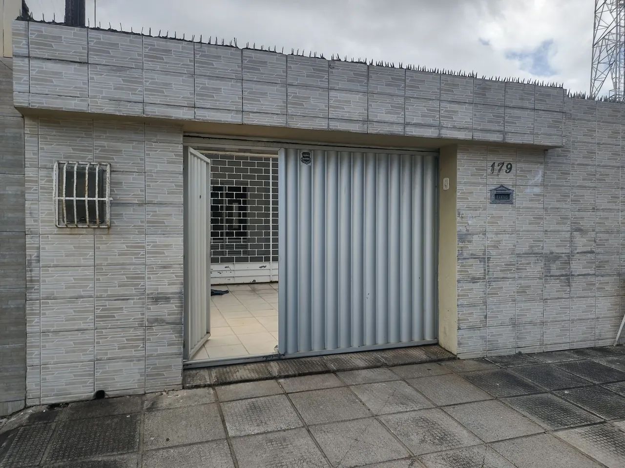 CASA  + APTO. + DOIS ESPAÇOS P  COMÉRCIO 