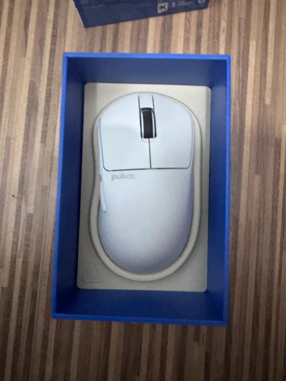 Pulsar X3 Médio Size 2 Mouse Gamer Sem Fio Branco - Caixa Original! - Foto 2
