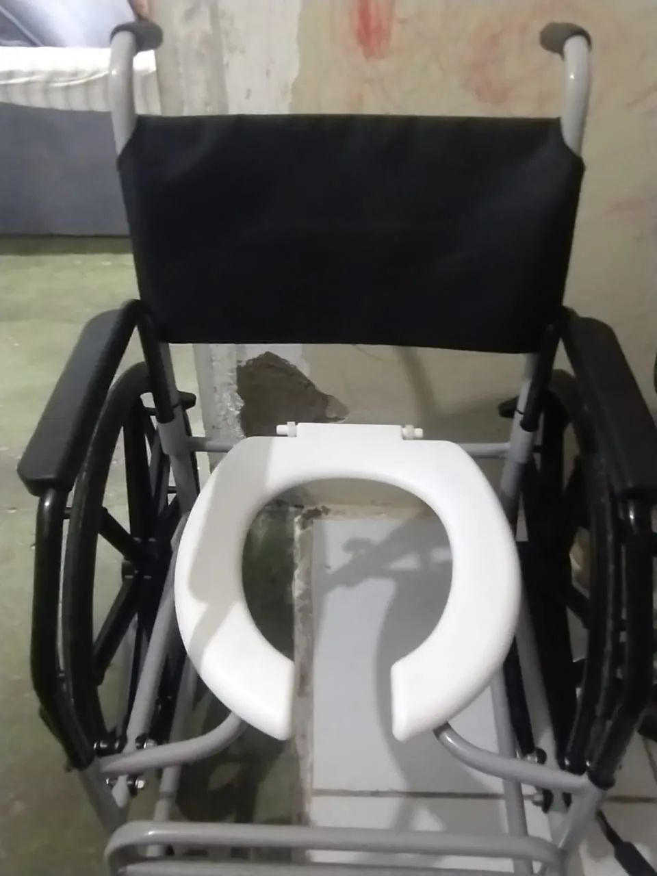 Cadeira de rodas para banho - Foto 5