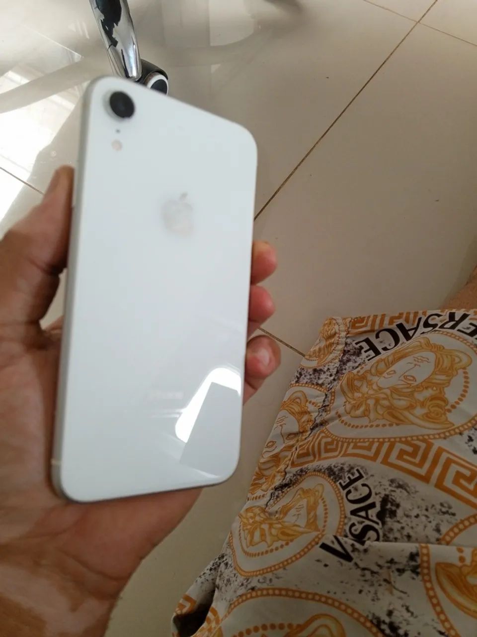 iPhone XR 64 GB - Foto 2