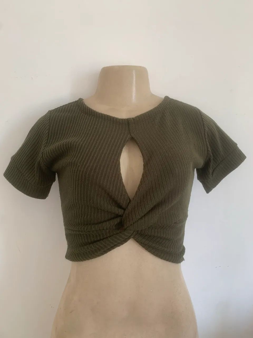 CROPPED VERDE MILITAR COM NOZINHO - Foto 3