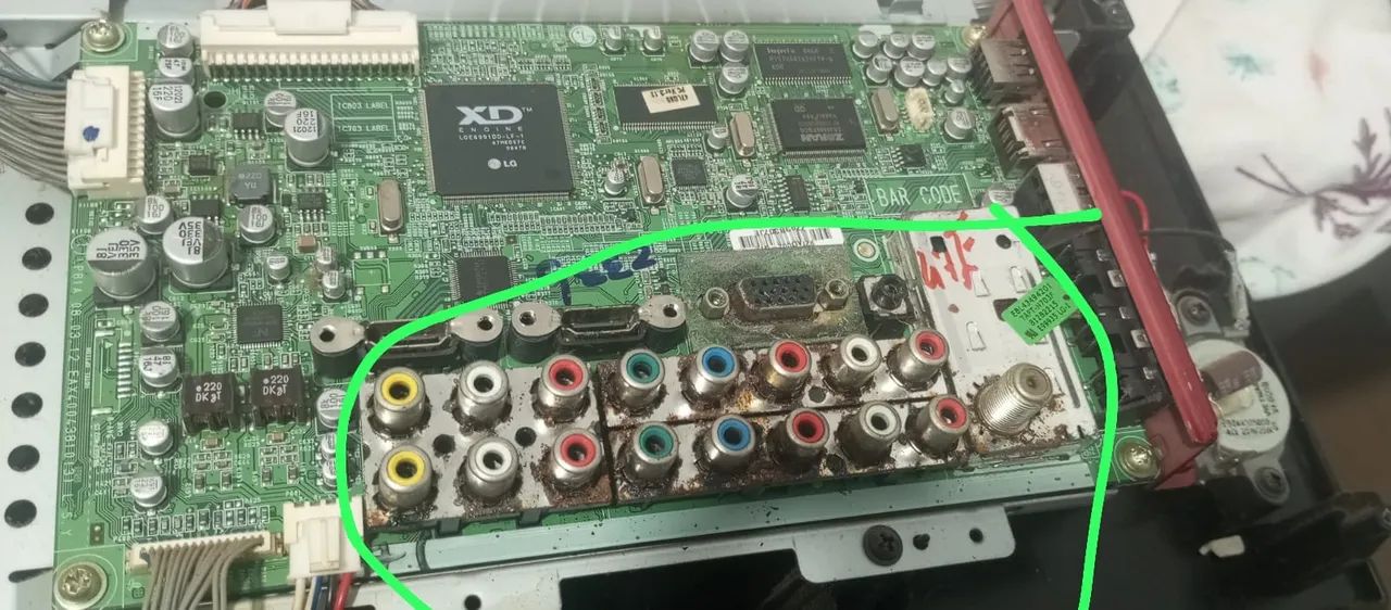 Vendo peças - A TV LG 47LG60FR (série Scarlet) é uma LCD de 47 polegadas  - Foto 4