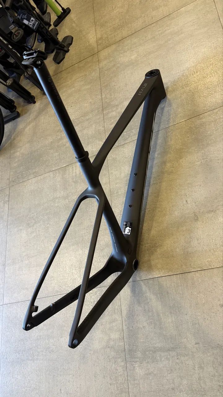 Quadro scott carbono scale 940 L boost  - Foto 2
