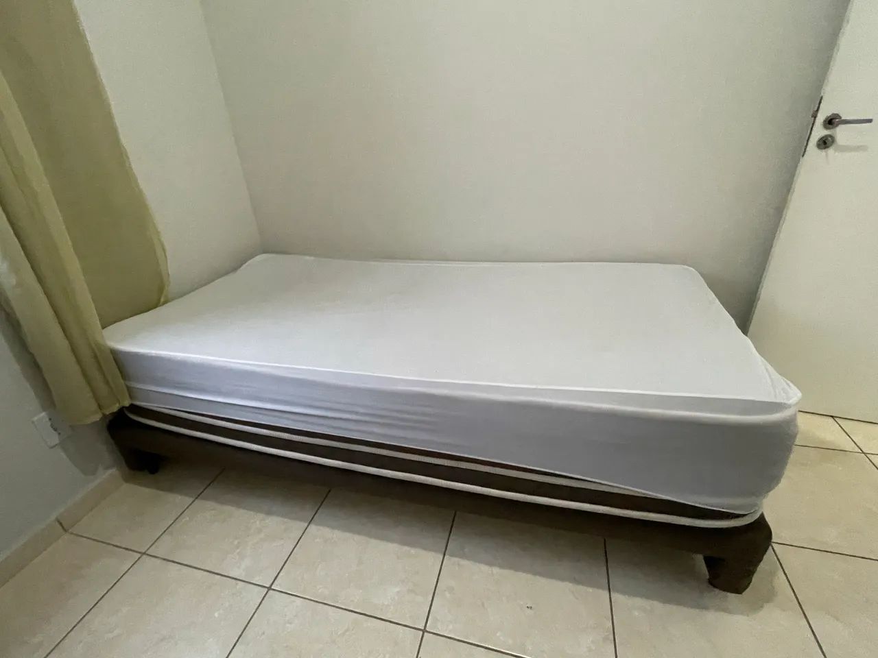 Cama de Viúva Box