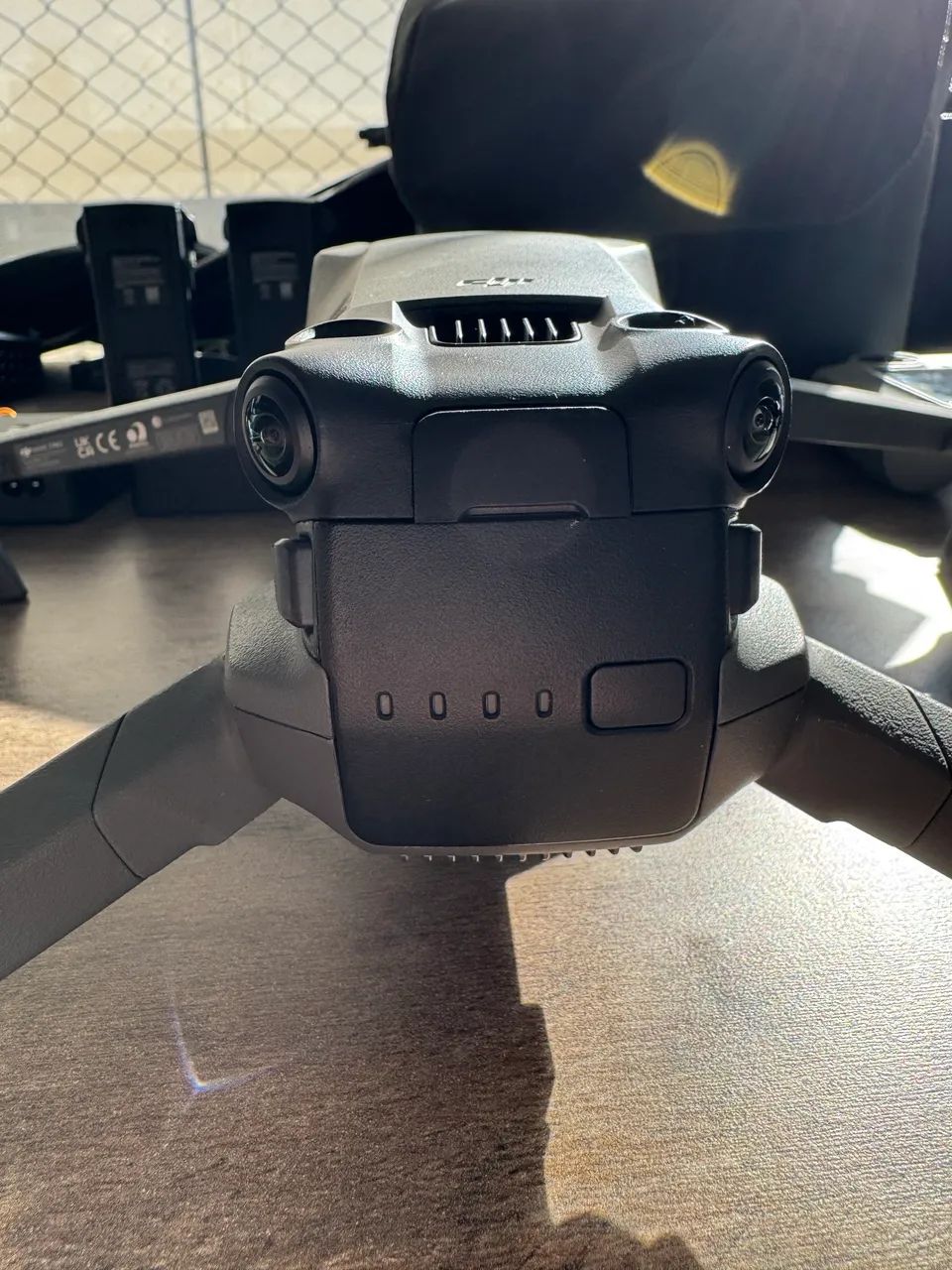DJI MAVIC 3 PRO - ENTREGA EM MÃOS APENAS - Foto 3