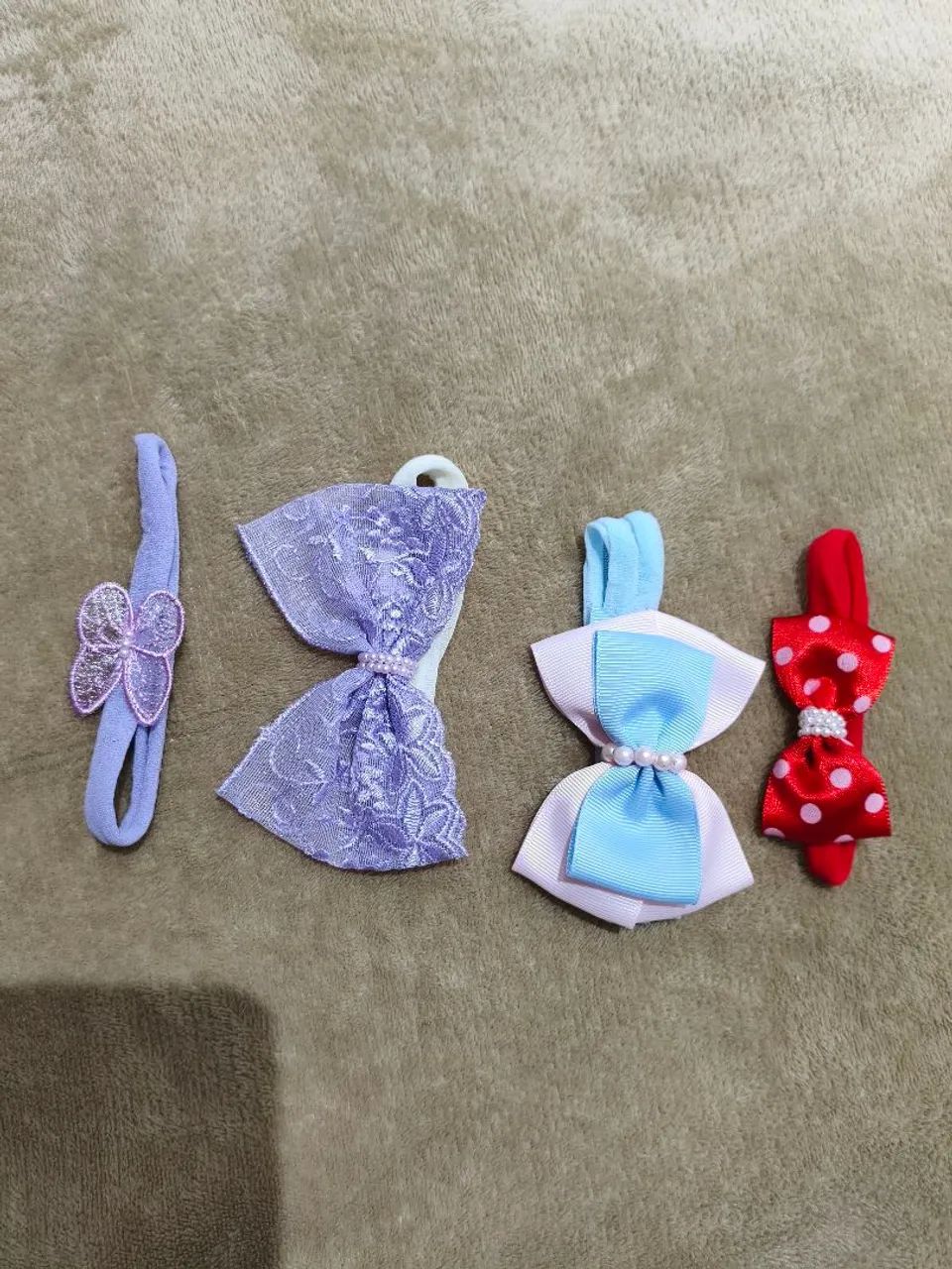 Laços kit na meia de seda