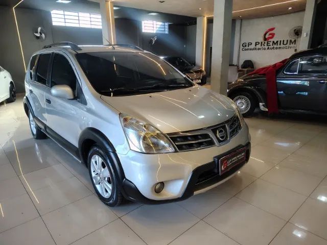 Nissan Livina 2012