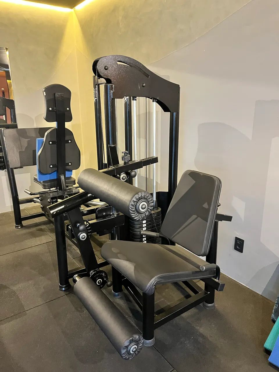 EQUIPAMENTOS DE MUSCULAÇÃO PROFISSIONAL Á VENDA - Foto 2