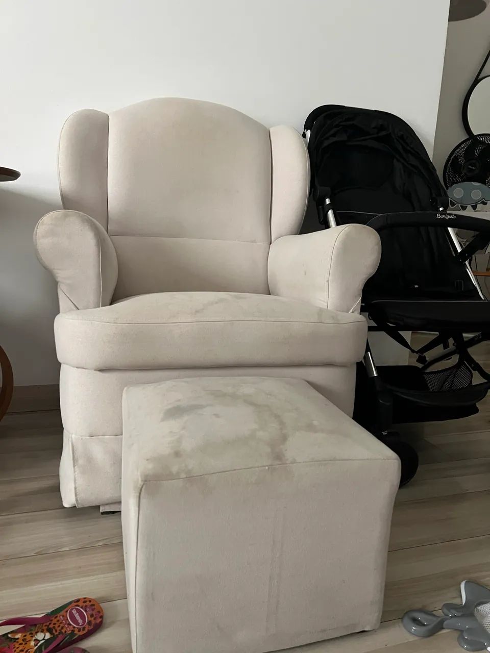 Poltrona de Amamentação com Puff - Foto 2