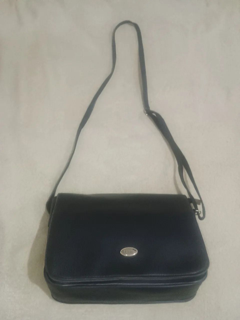 Bolsa tiracolo em bom estado preço pra vender logo 