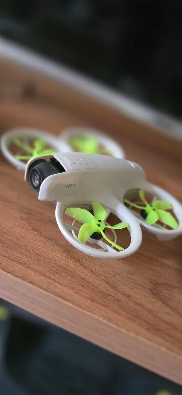 Dji Neo com radiocontrole - Foto 3