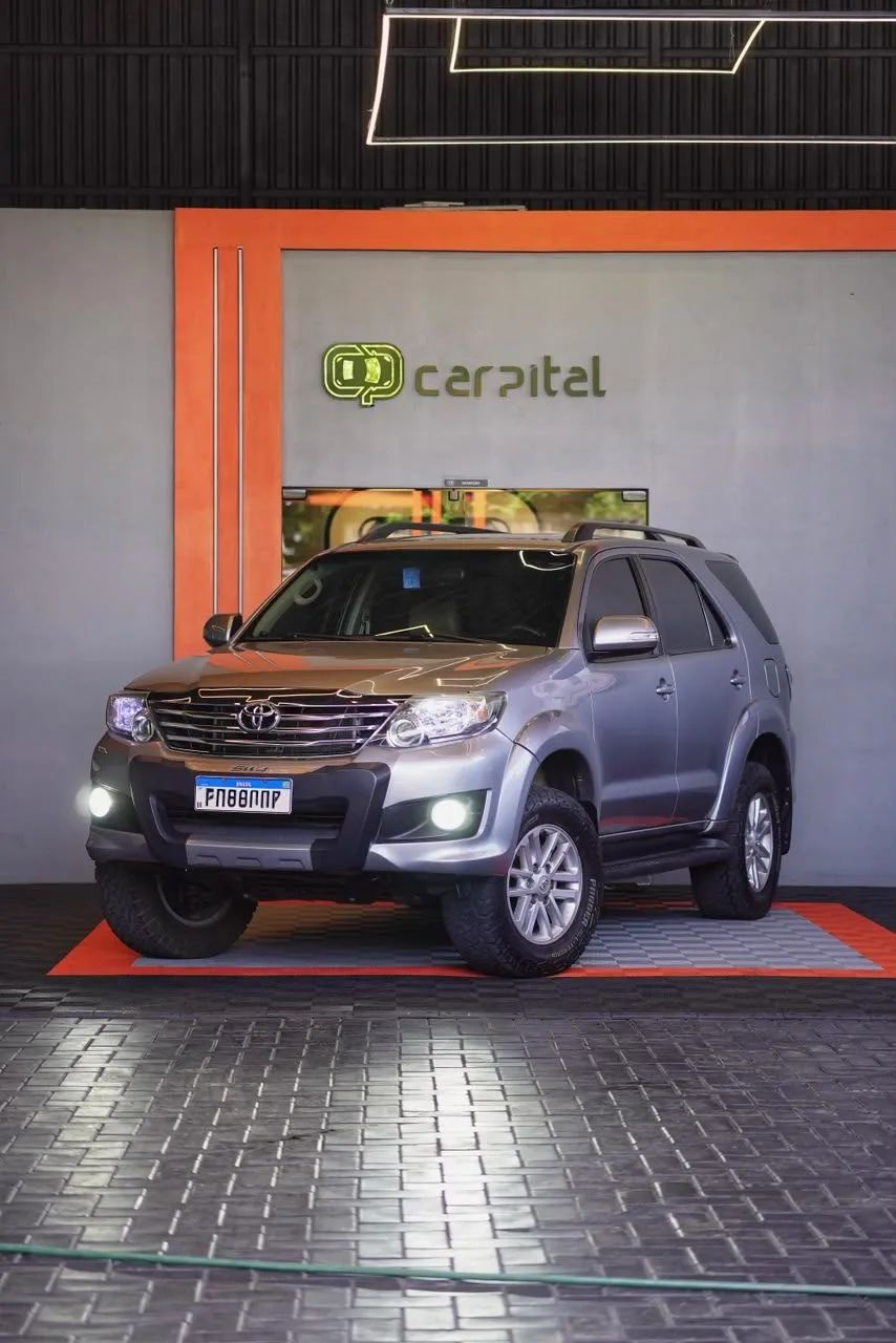 Toyota Hilux CD SR 4X2 2.7 16V/2.7 FLEX AUT. 2015