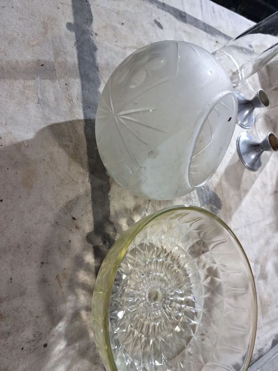 2 cúpula  para luminárias..cristal e vidro opaco 