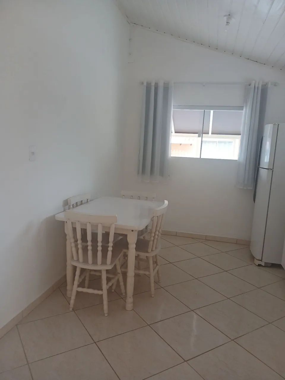 Alugo Kitinete Mobiliada Valor R$ 2.200,00 - Foto 3