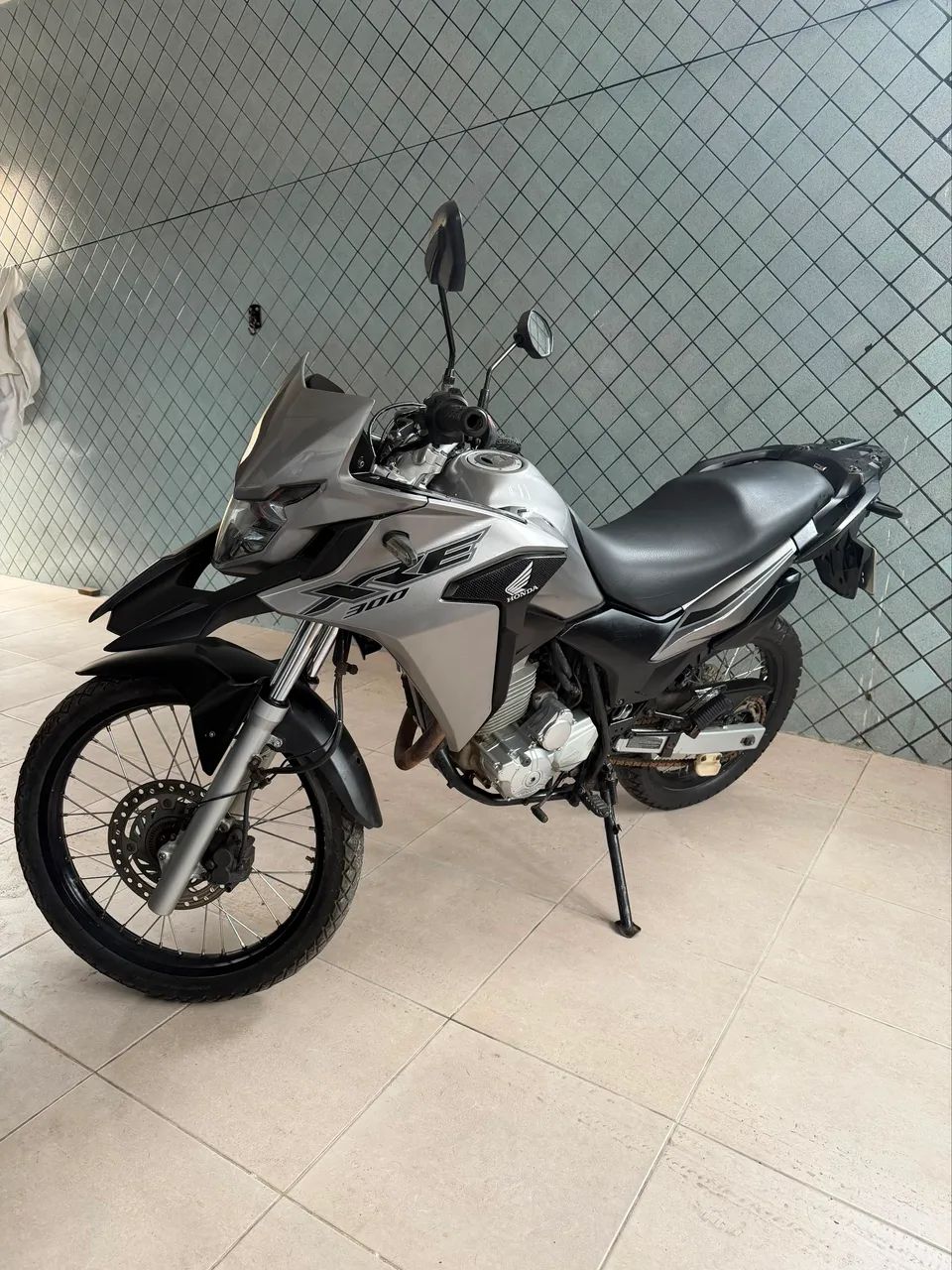 Xre 300 2019