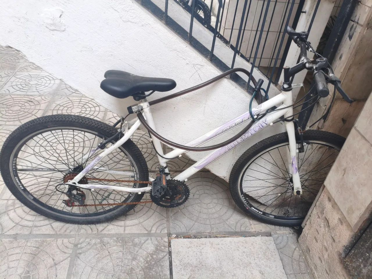 Bicicleta feminina aro 26 