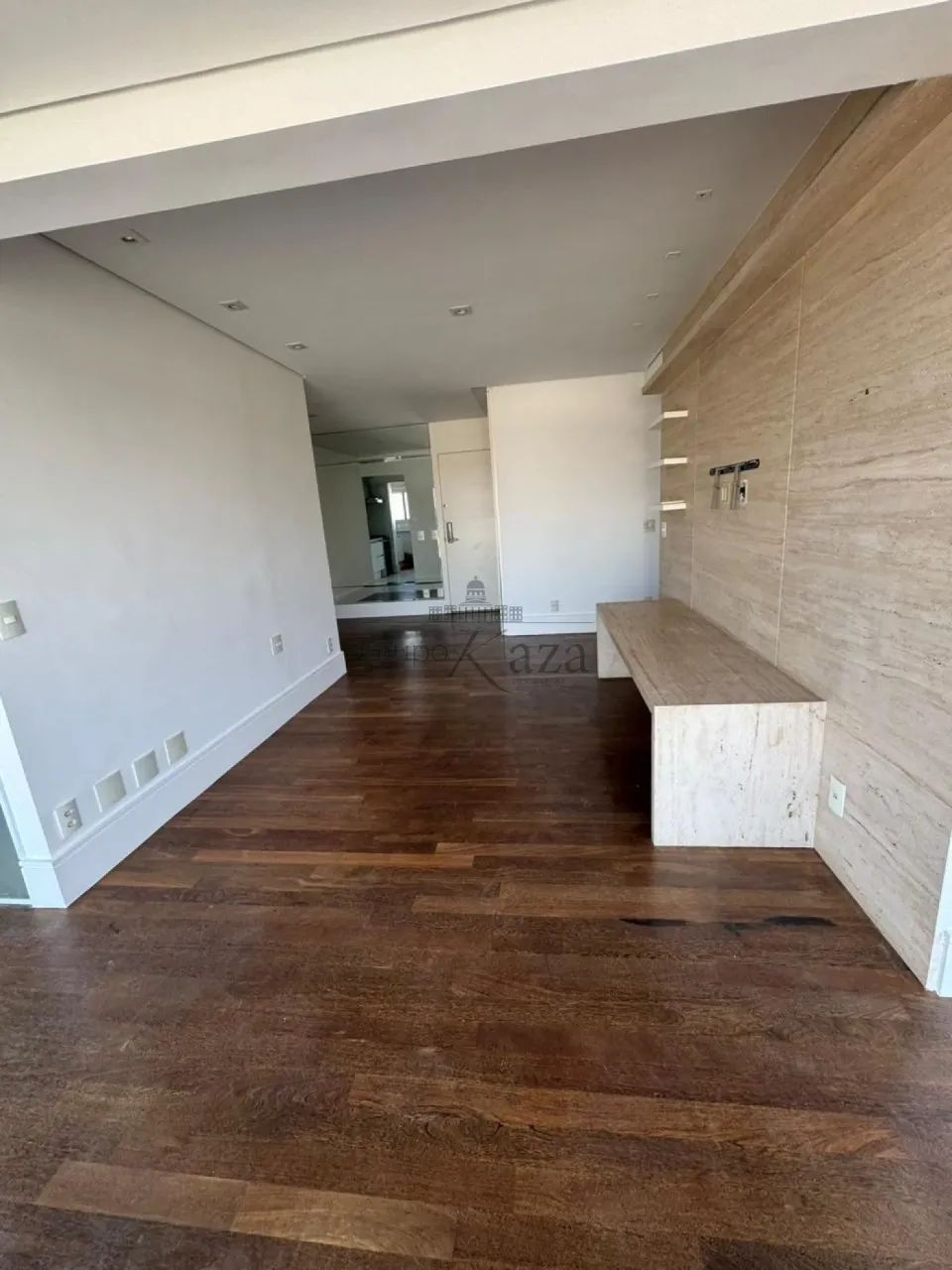 Apartamento - Campo Belo - 2 Dormitórios - 80m².