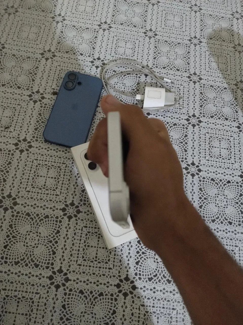 iPhone 16