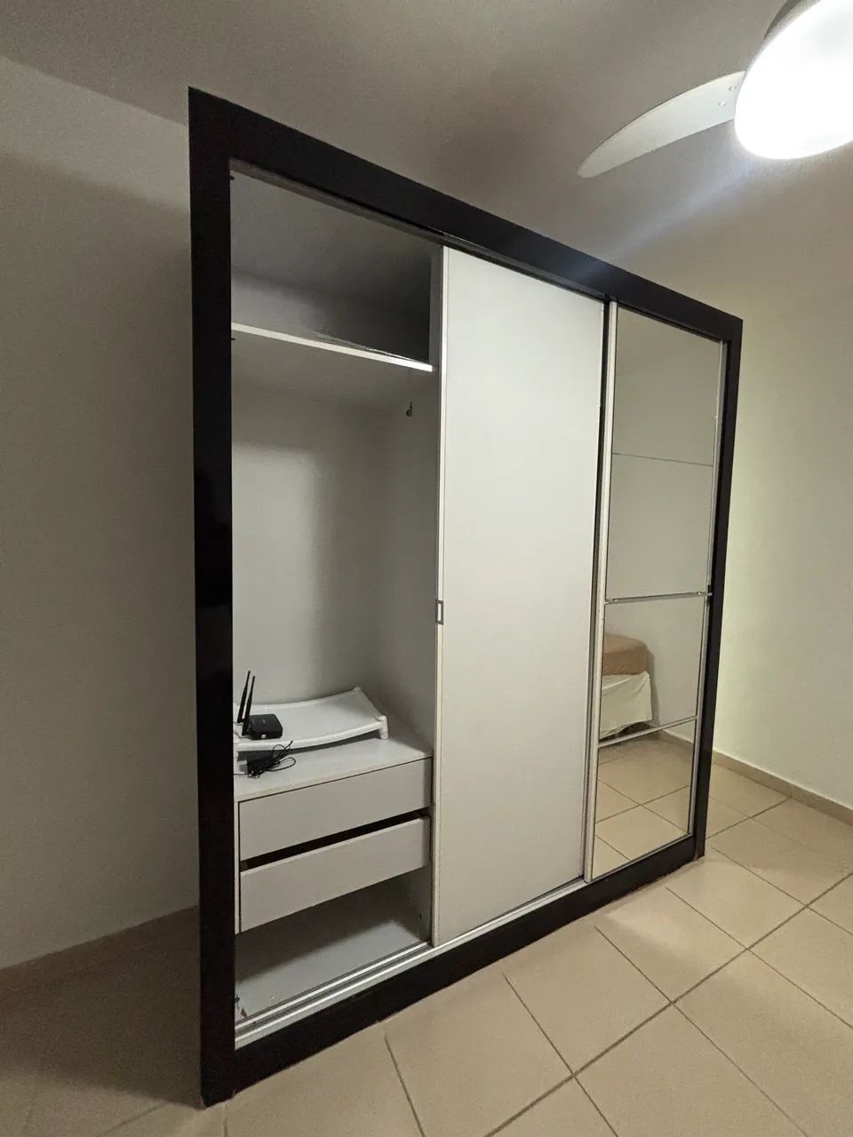 VENDO GUARDA-ROUPA! 