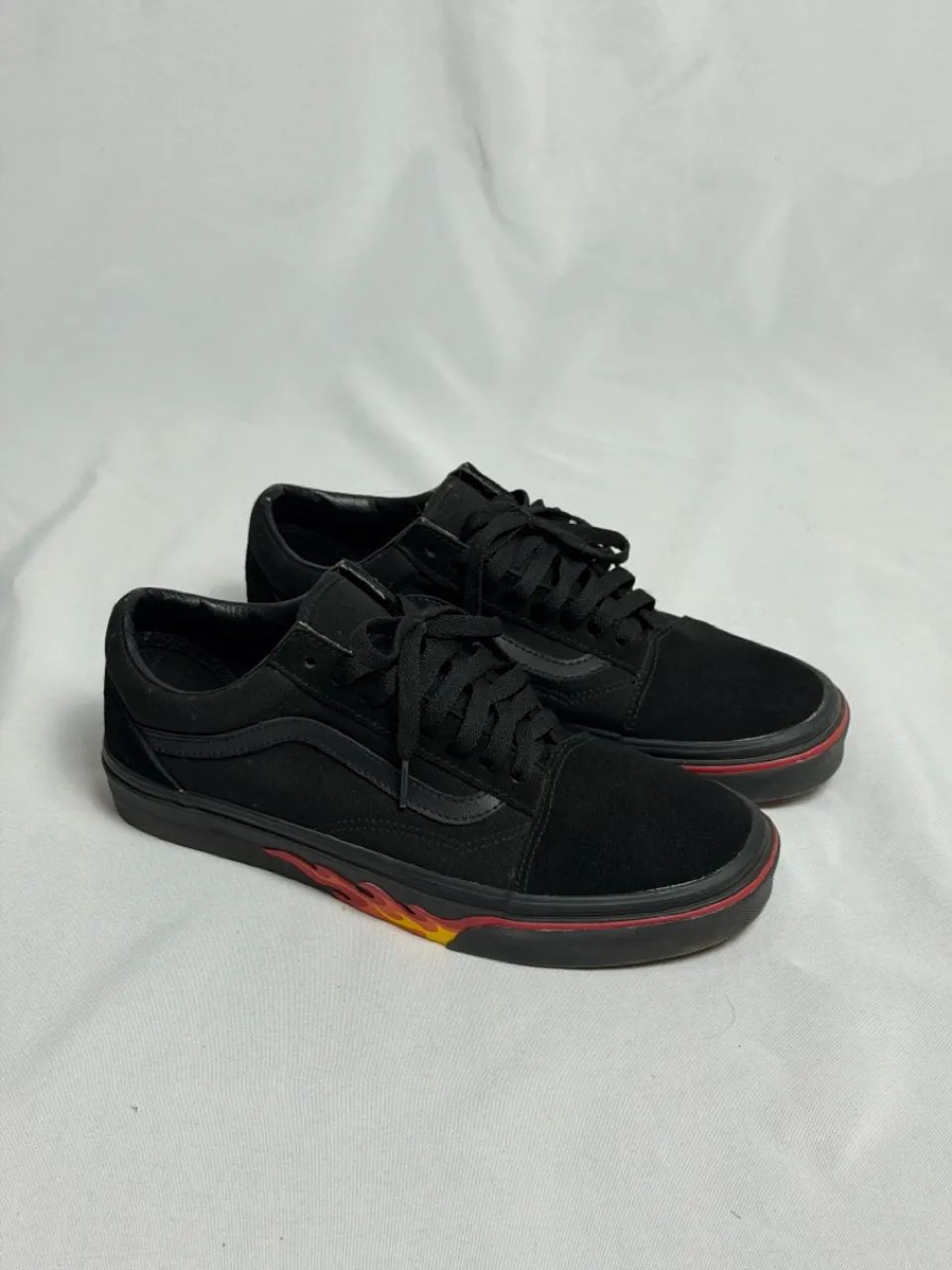 tênis vans flames preto 41