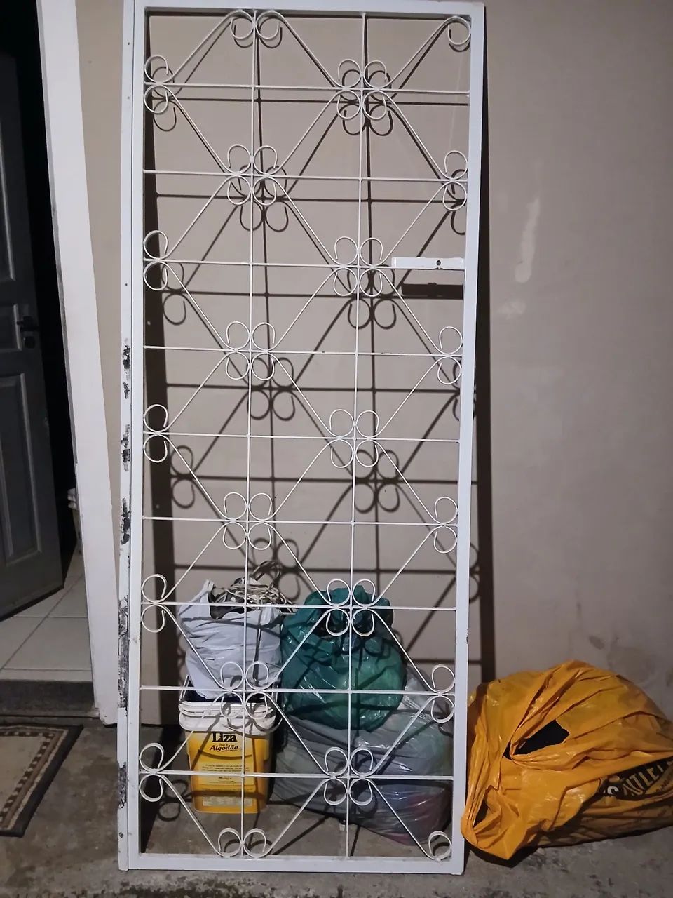 Grade de ferro pra porta - Foto 4