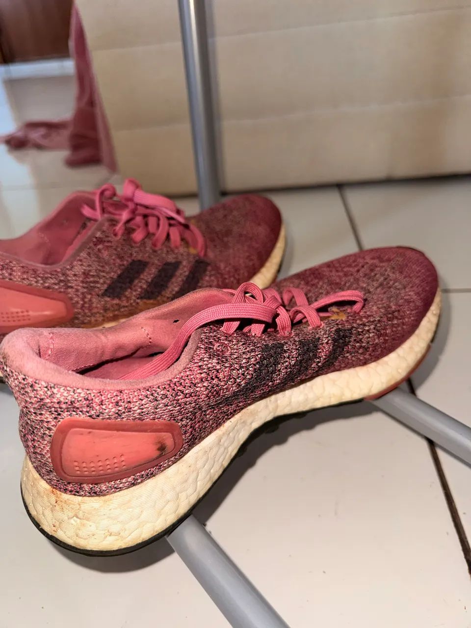 Tênis corrida Adidas - Calçados Esportivos - Universitário