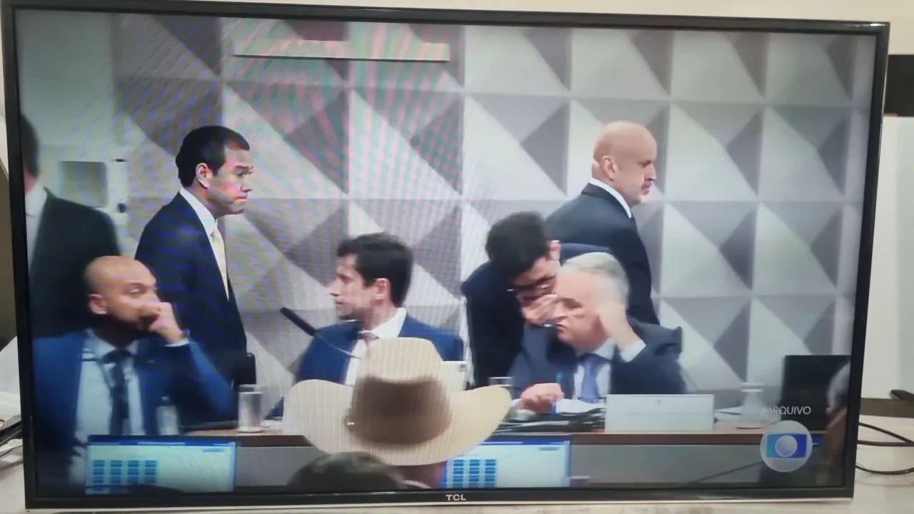 Smartv tcl 43 polegadas - Foto 3