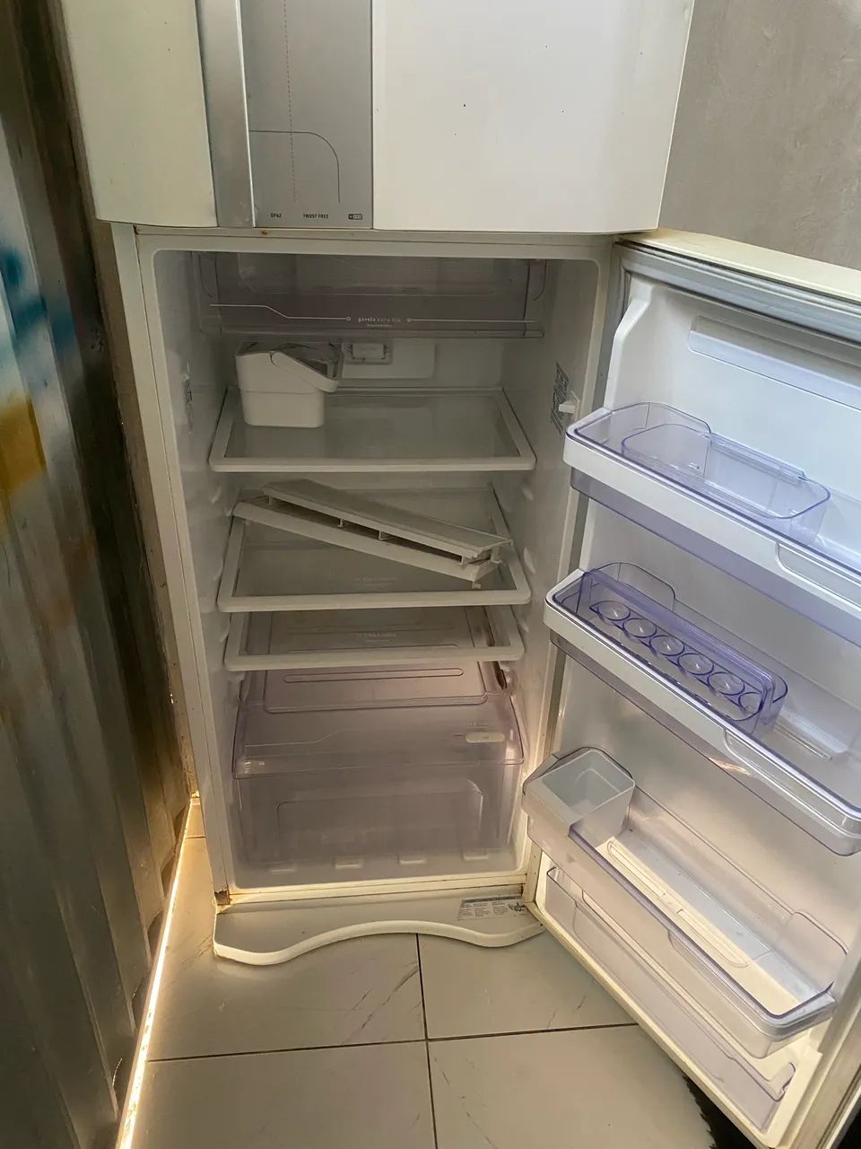 Vende-se geladeira Electrolux - Foto 3