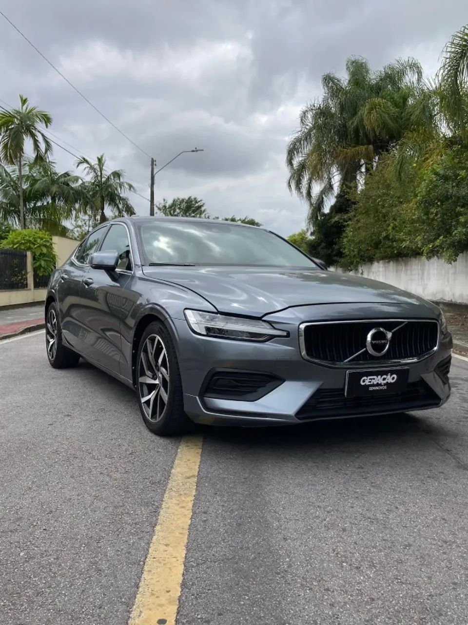 Volvo S60 S60 T-4 MOMENTUM 2.0 190cv 4p 2020