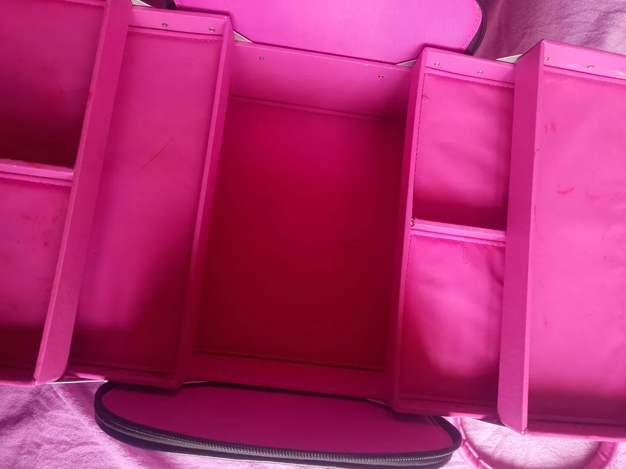 MALETA DE MAQUIAGEM AVON - Foto 4