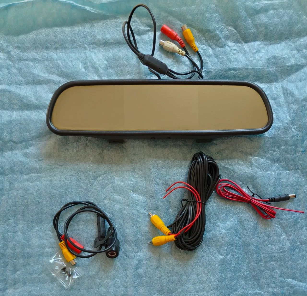Retrovisor Com Tela LCD 4,3 Polegadas Com Câmera De Ré