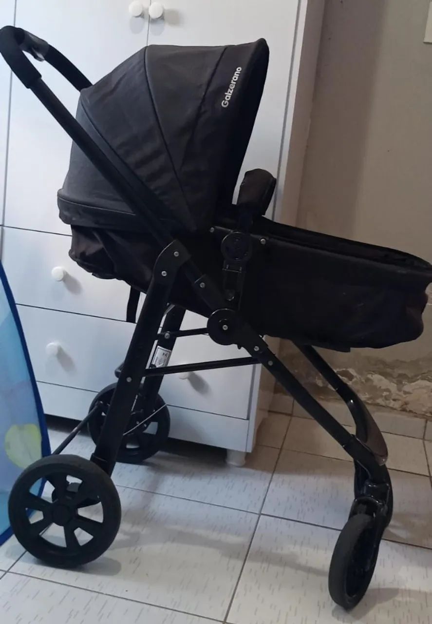 Carrinho de bebê e Bebê Conforto 