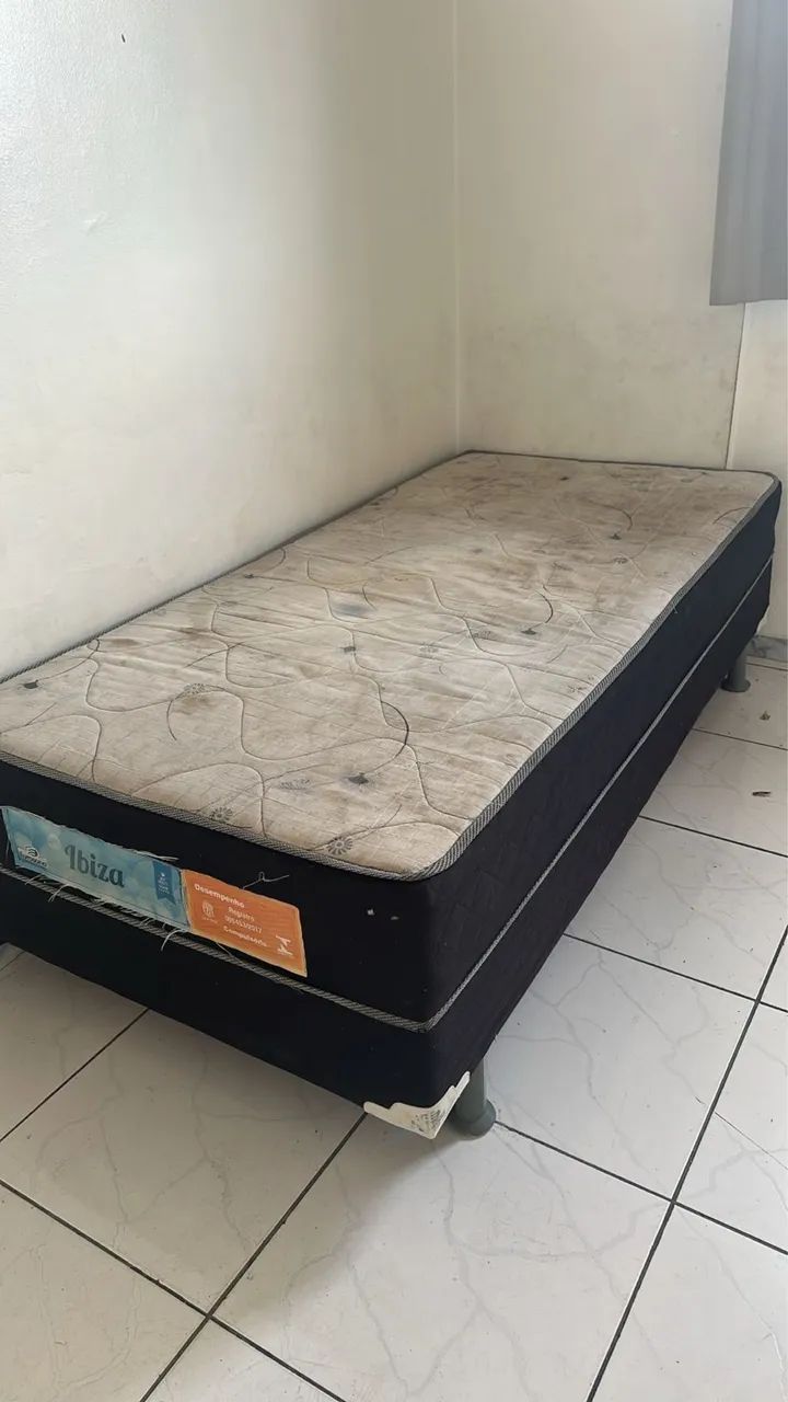 Cama de solteiro 