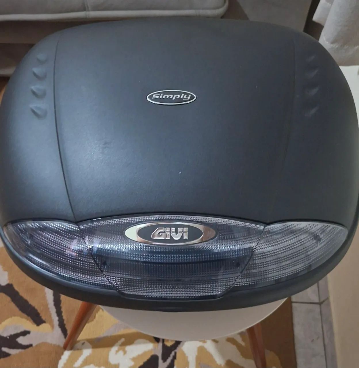 Baú Bauleto Givi Simply 45 Litros - Completo c/ Base e Chave