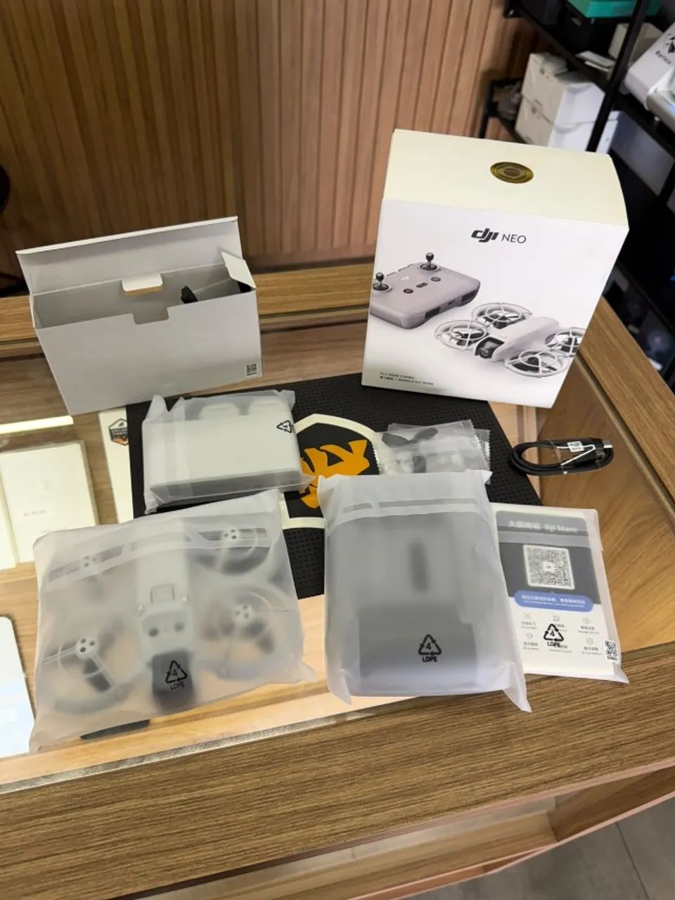 Drone Dji Neo Fly more combo Lacrado - Foto 4