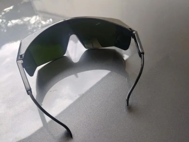 Óculos de sol usado  - Foto 2