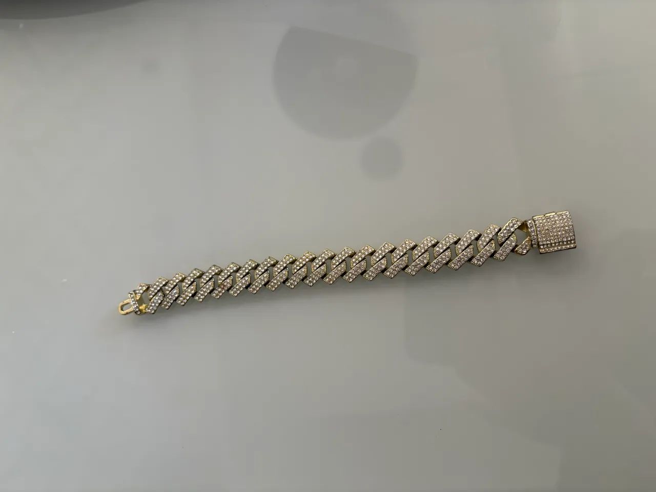 Pulseira cravejada 