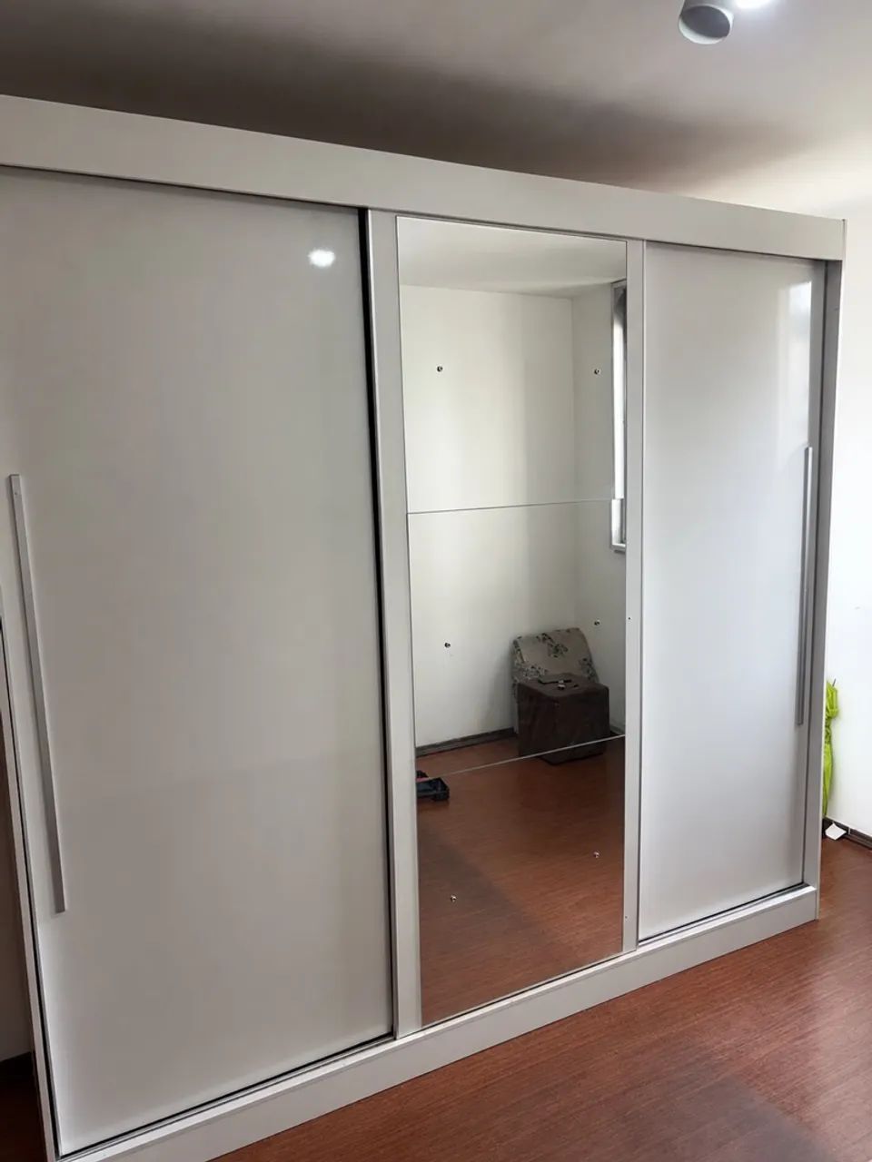 Guarda roupa ( entrego ) 