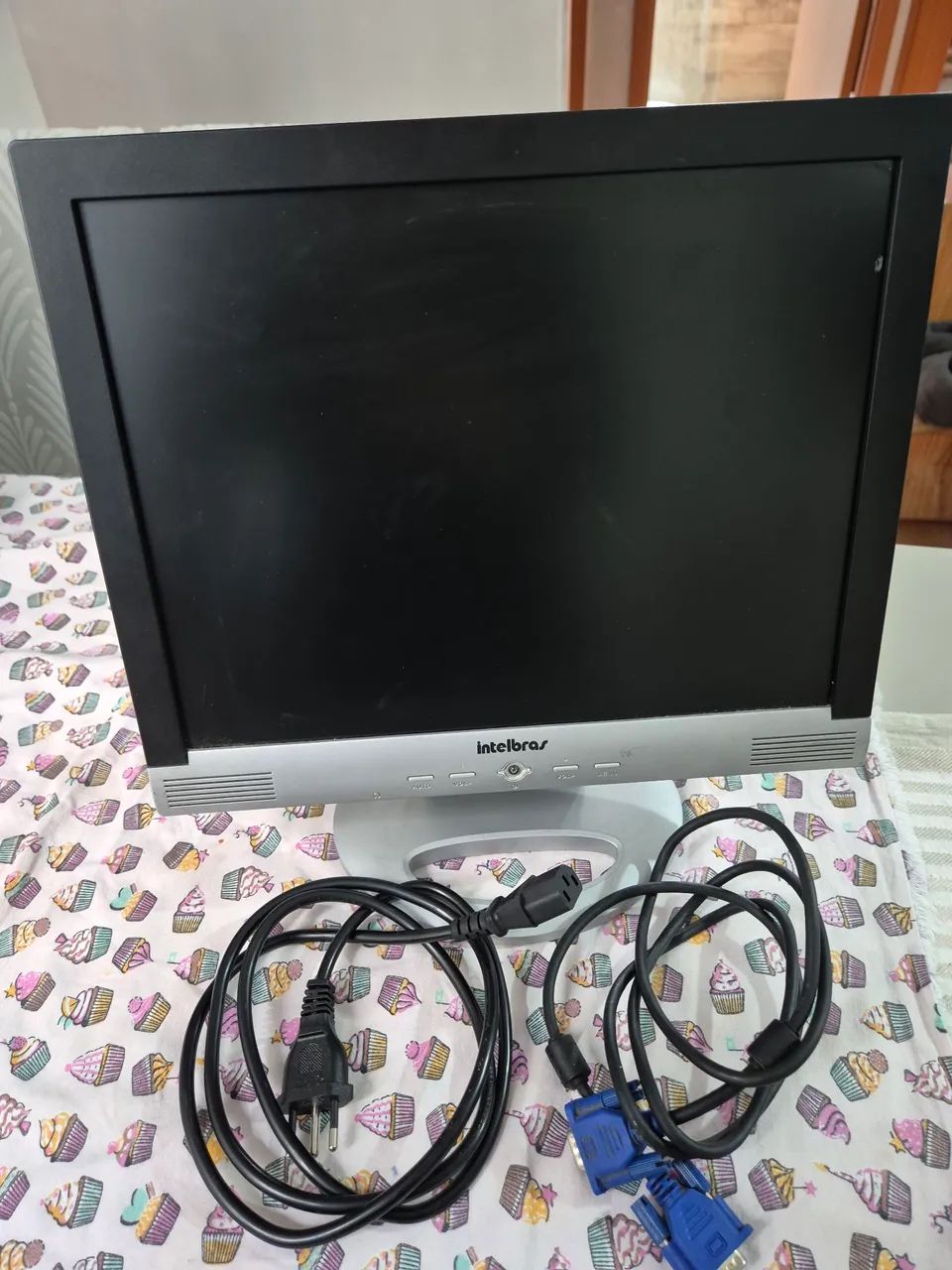 Vendo monitor 15 polegadas 