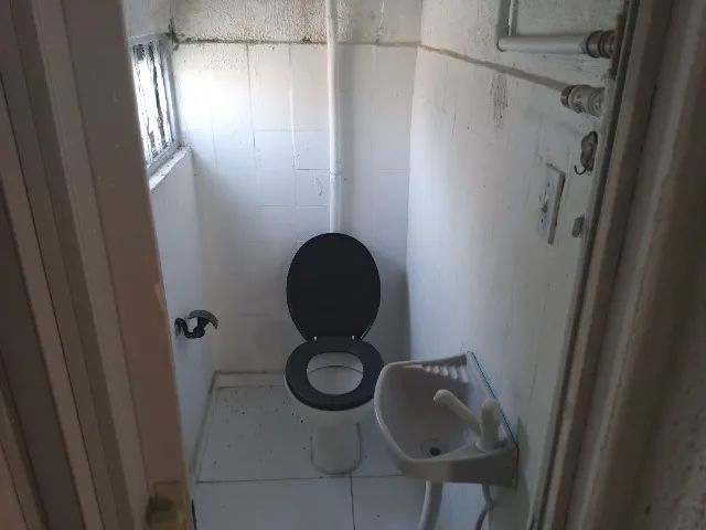 Ponto comercial com 2 banheiros 10x10  - Foto 3